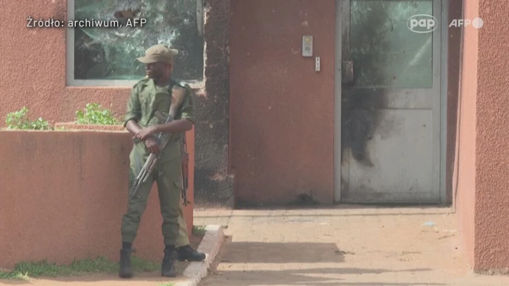 Francja wycofa ambasadora