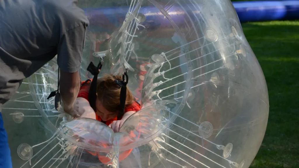 Imprezy integracyjne - wpływ na relacje