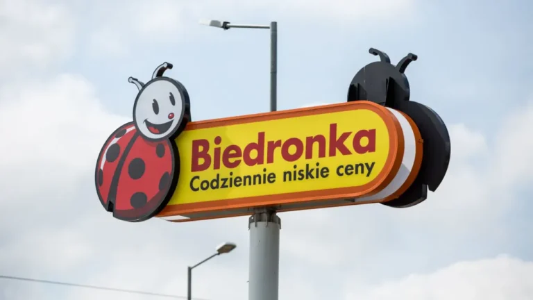 Wymuszania zgód marketingowych w aplikacji Moja Biedronka