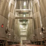 Jak dobrać zbiornik przemysłowy do specyfiki produkcji